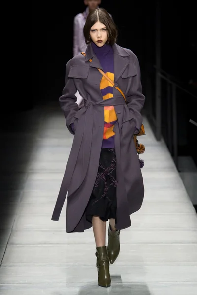Look 7